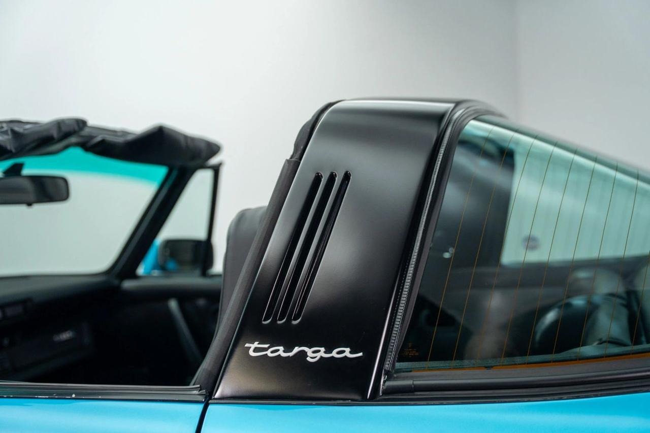 
								1977 Porsche 911 full									