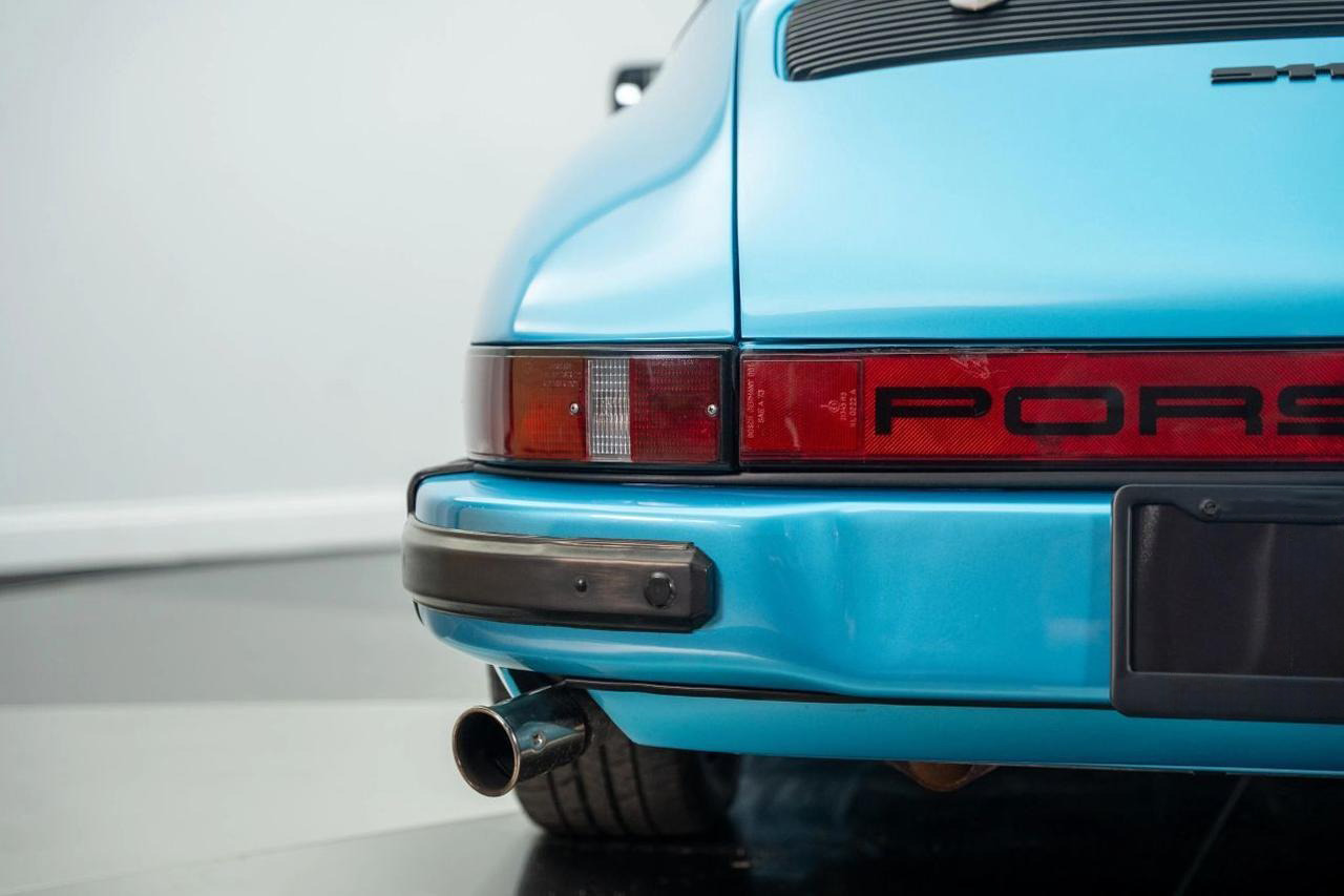 
								1977 Porsche 911 full									