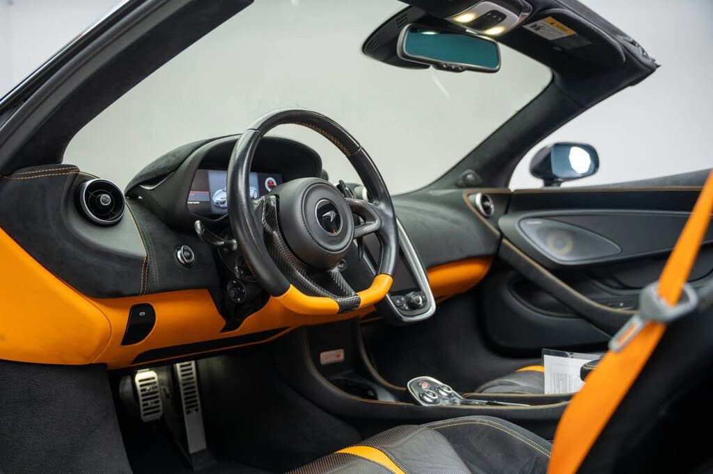 
								2019 McLaren 570S full									