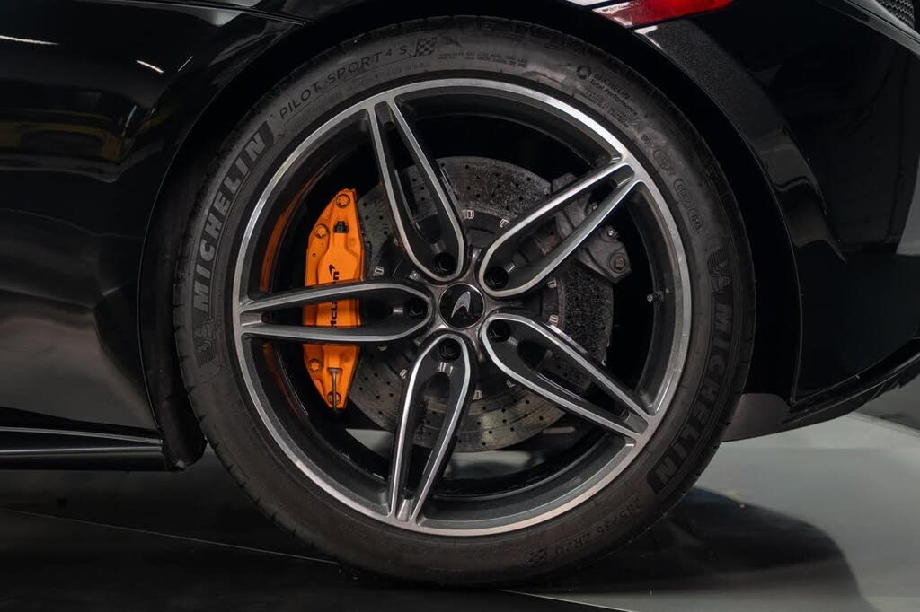 
								2019 McLaren 570S full									
