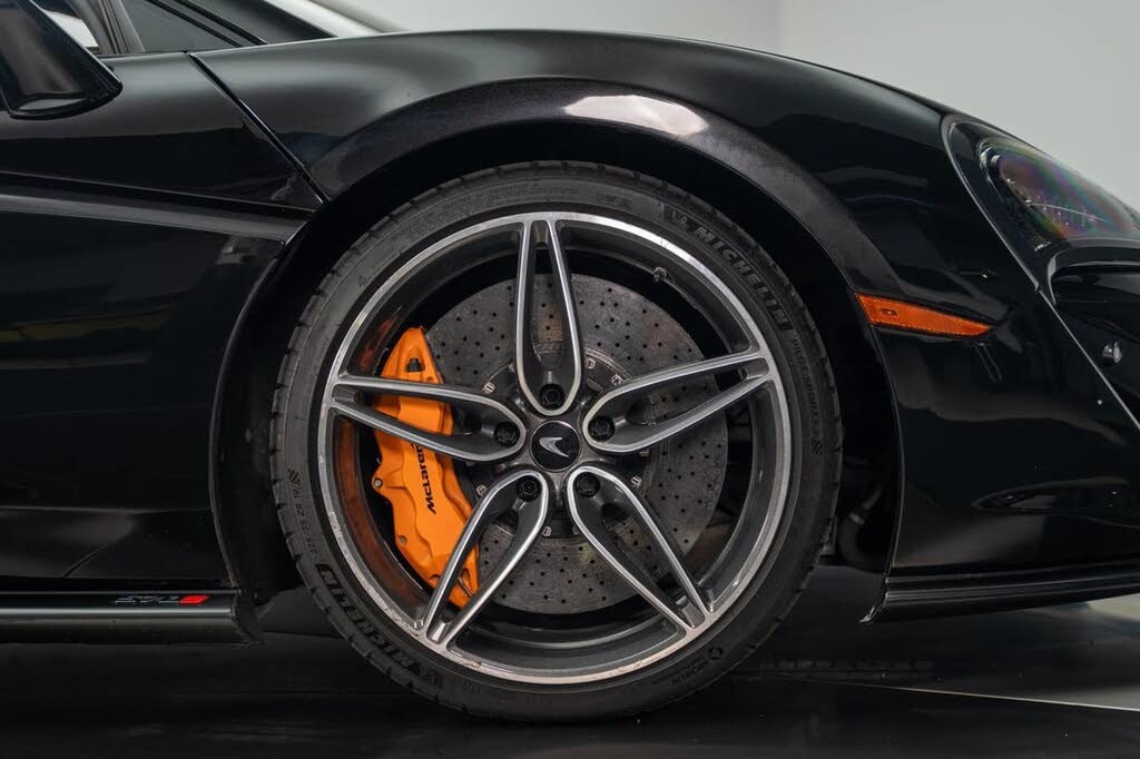 
								2019 McLaren 570S full									