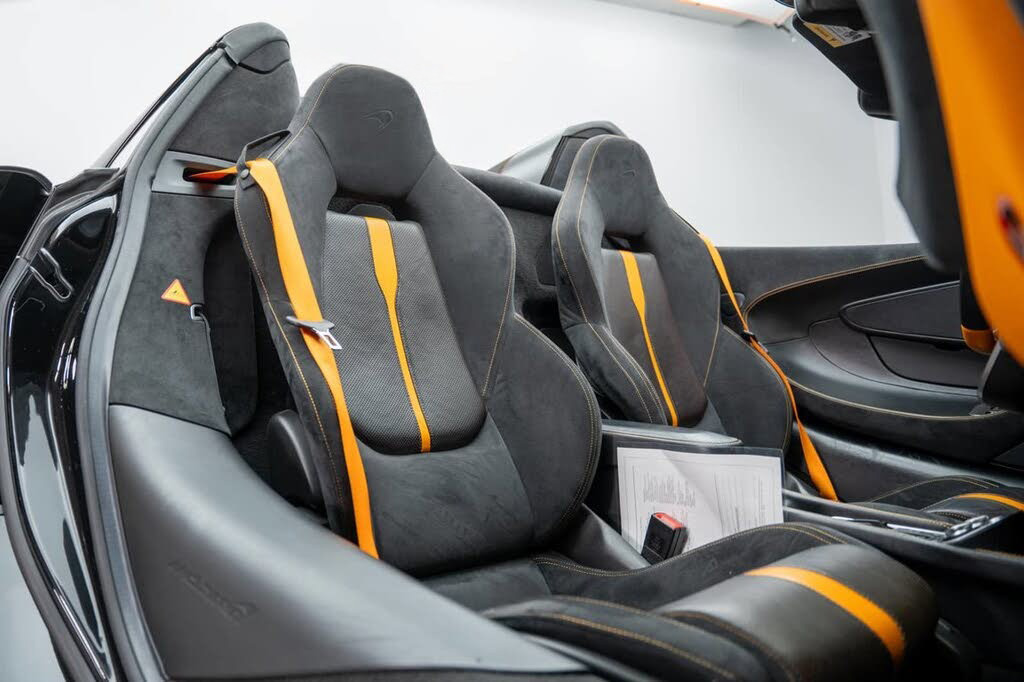 
								2019 McLaren 570S full									