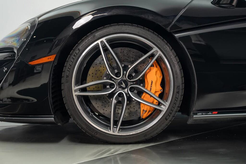 
								2019 McLaren 570S full									