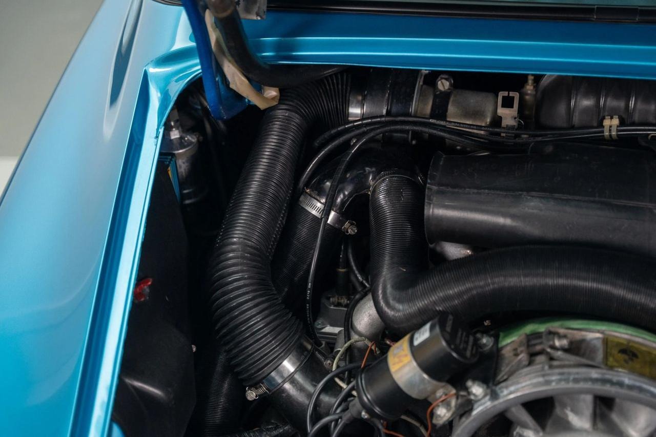 
								1977 Porsche 911 full									
