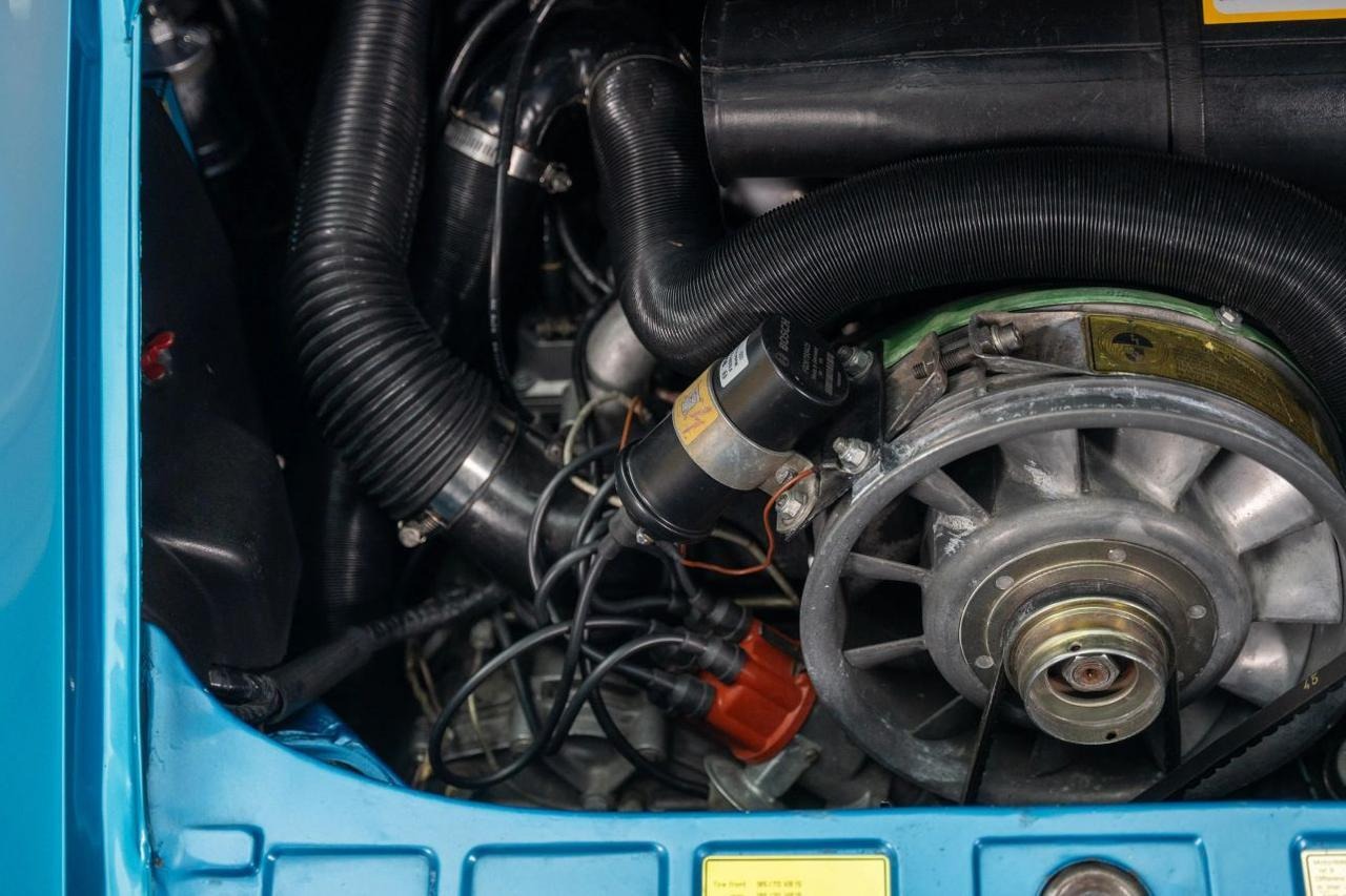 
								1977 Porsche 911 full									