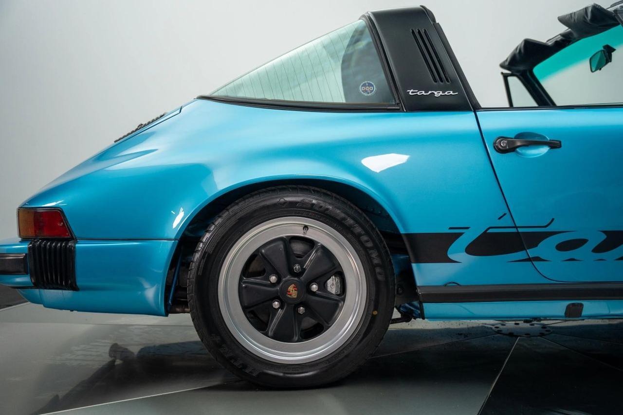 
								1977 Porsche 911 full									