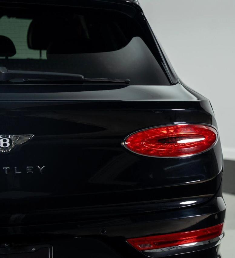 
								2021 Bentley Bentayga full									