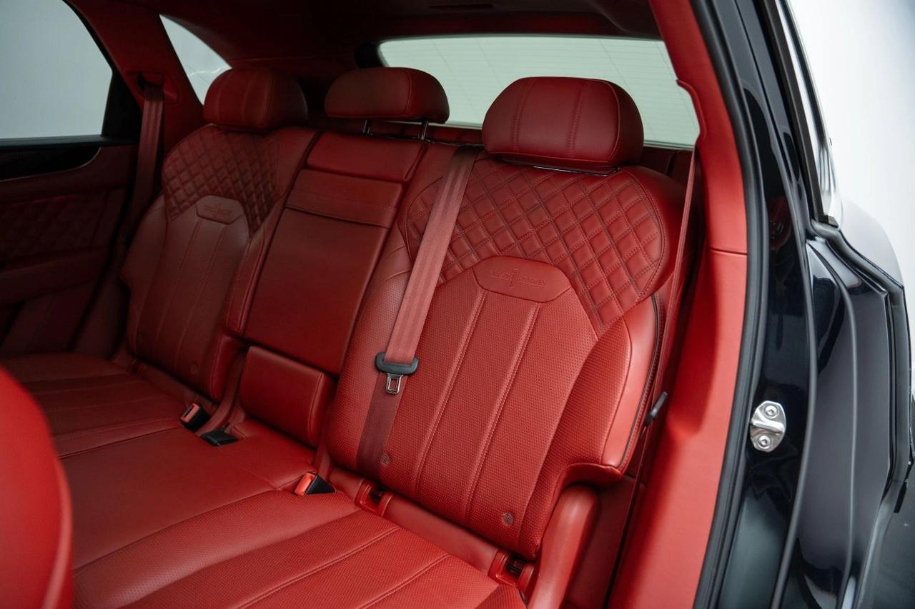 
								2021 Bentley Bentayga full									