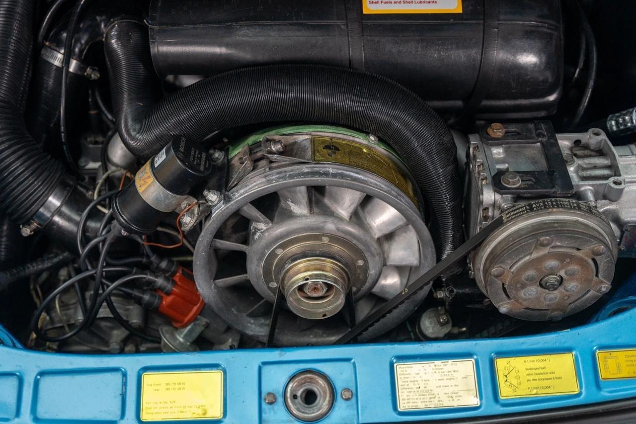 
								1977 Porsche 911 full									