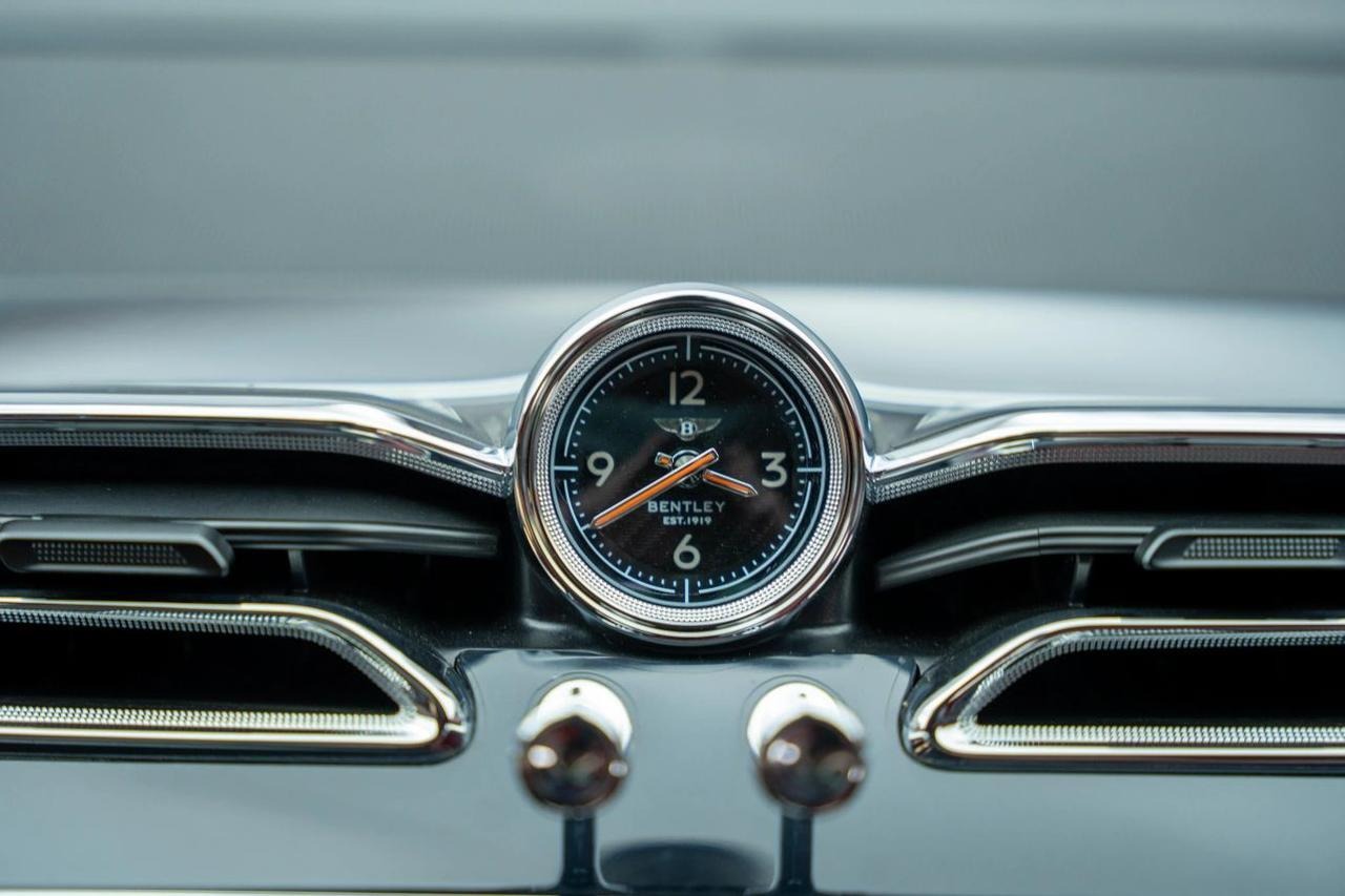 
								2021 Bentley Bentayga full									