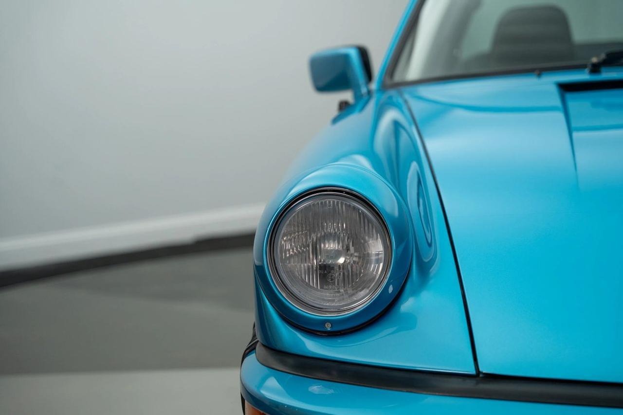
								1977 Porsche 911 full									