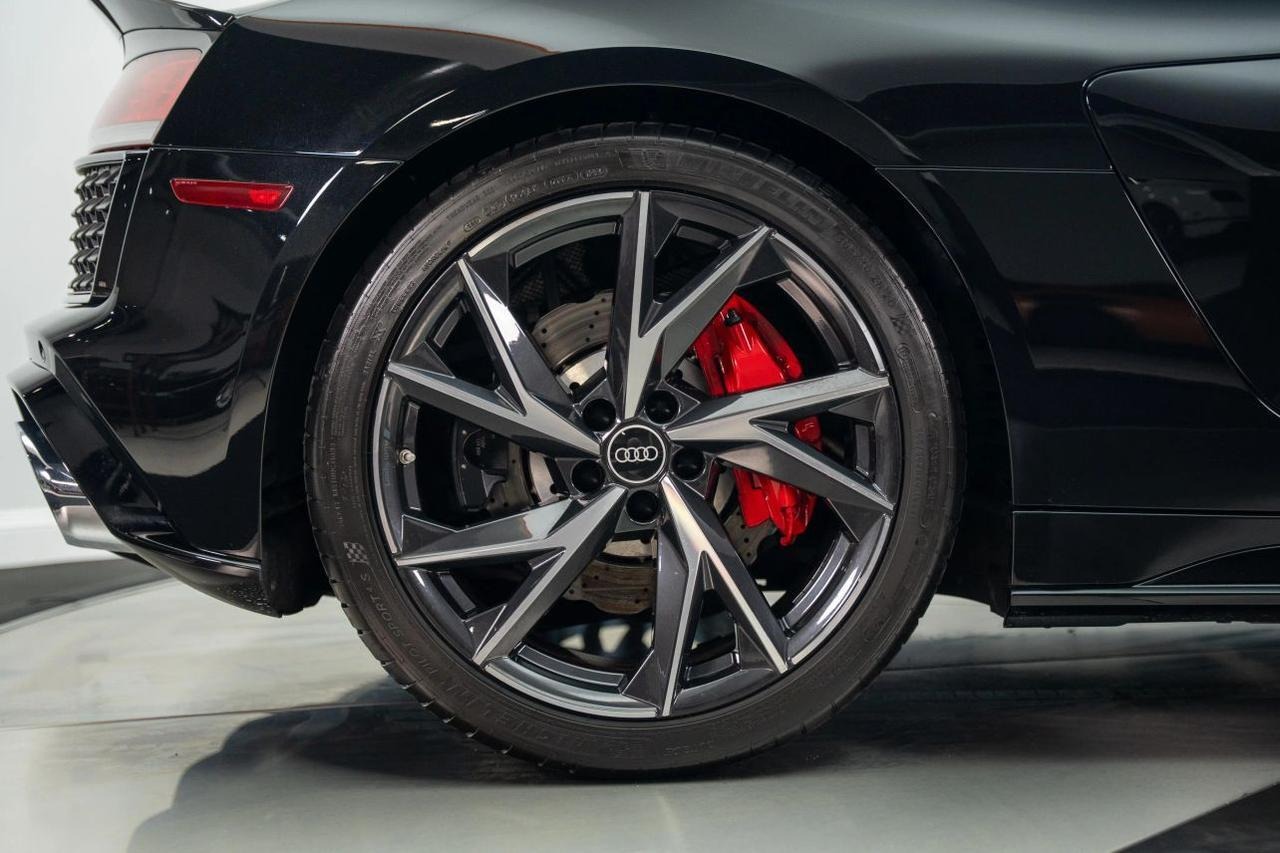 
								2021 Audi R8 full									
