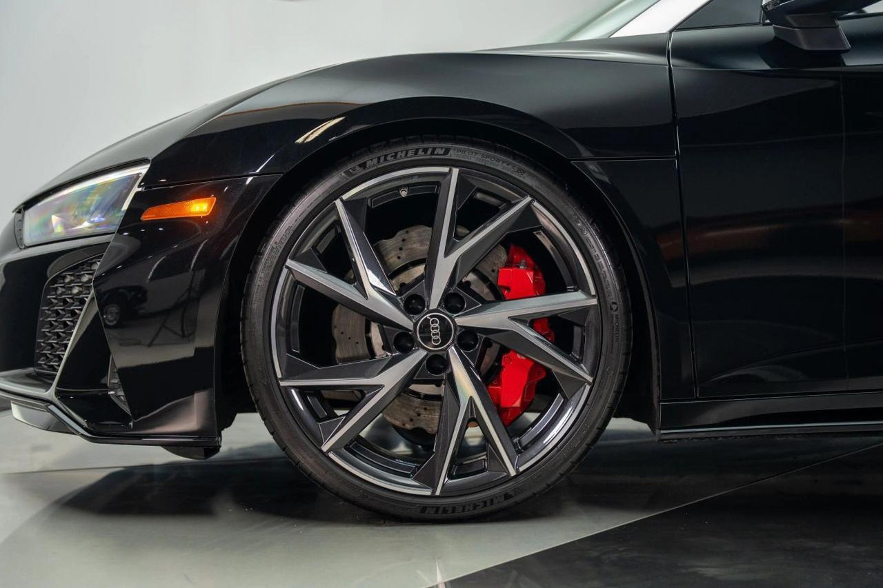 
								2021 Audi R8 full									
