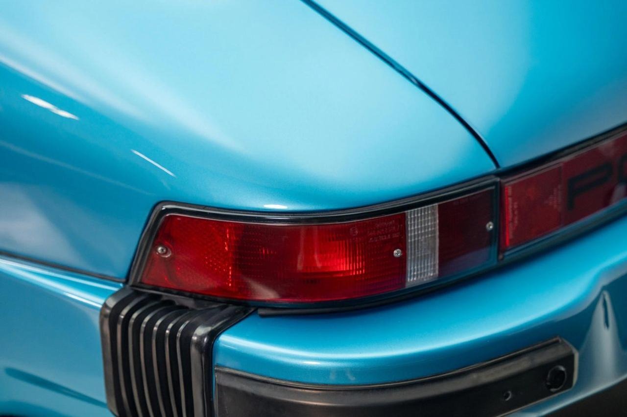 
								1977 Porsche 911 full									