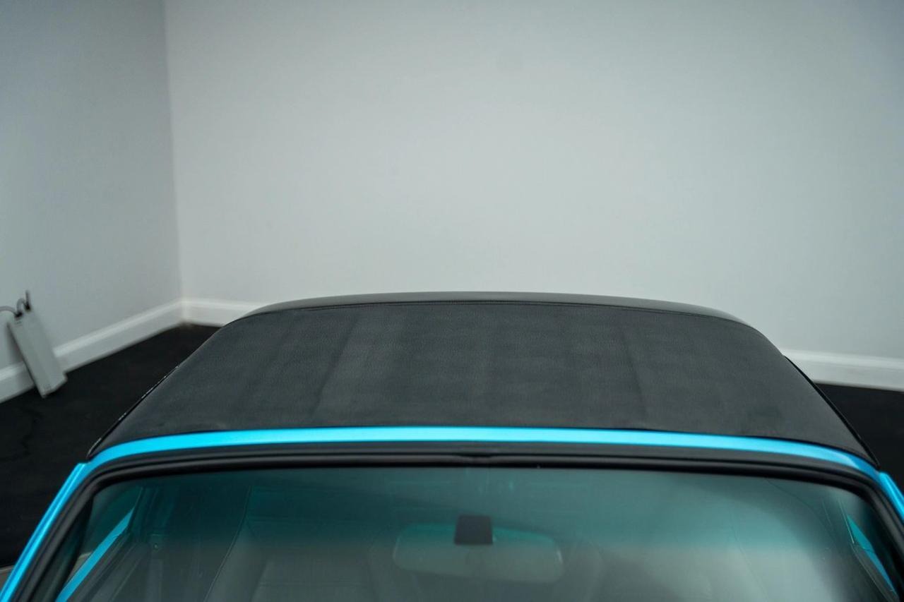 
								1977 Porsche 911 full									