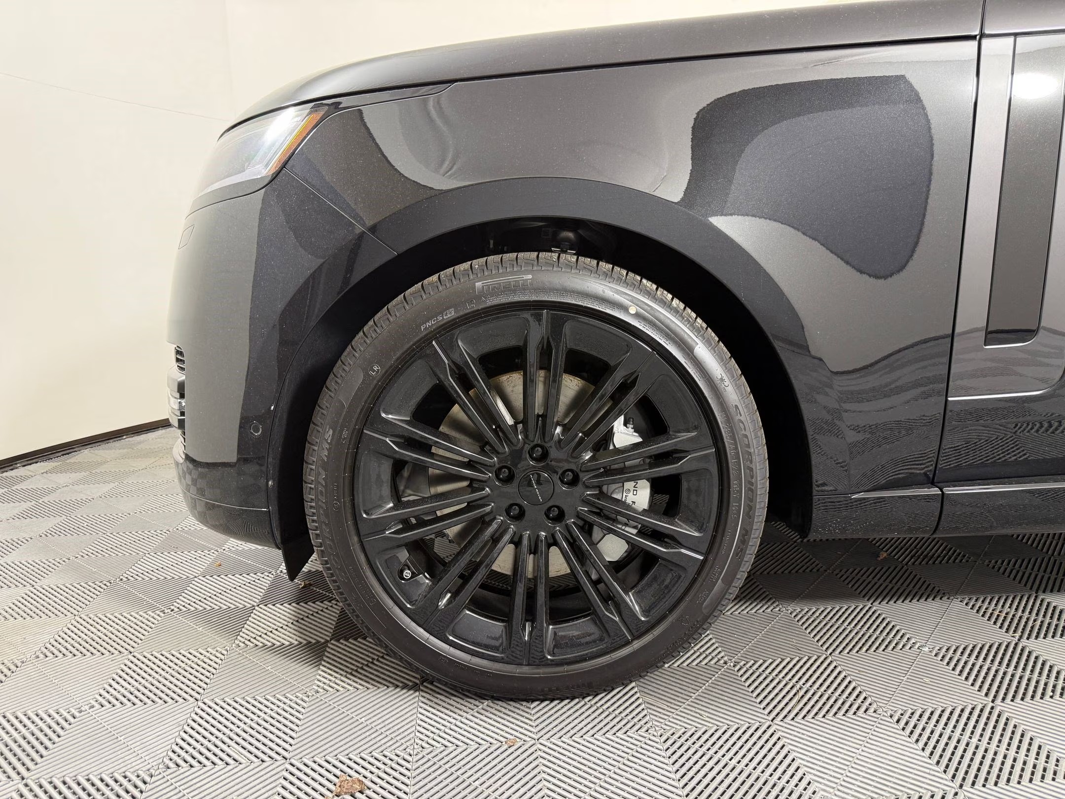 
								2025 Range Rover P530 SE full									