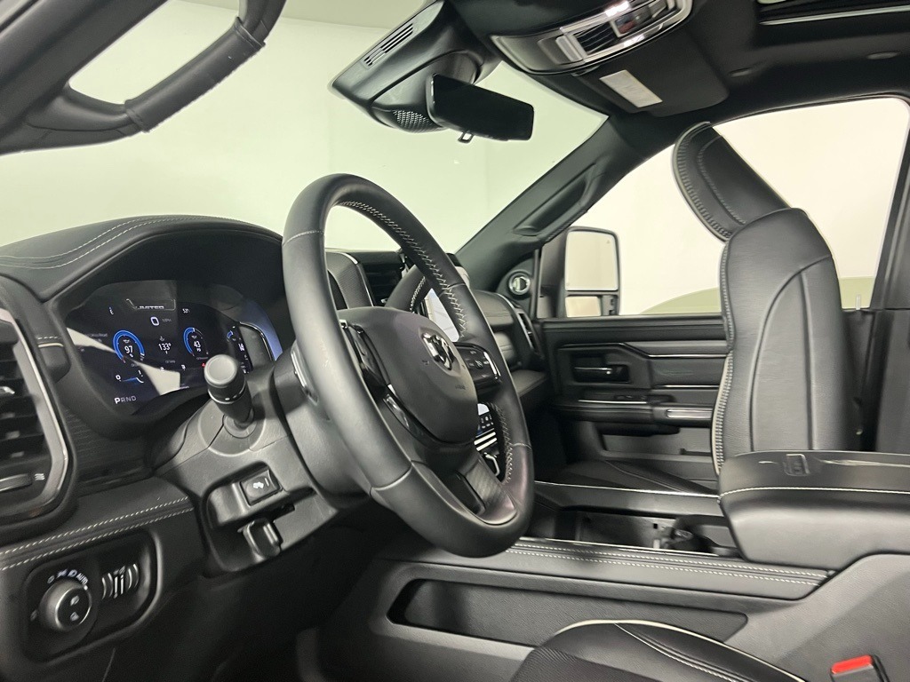 
								2024 Ram 2500 Limited full									