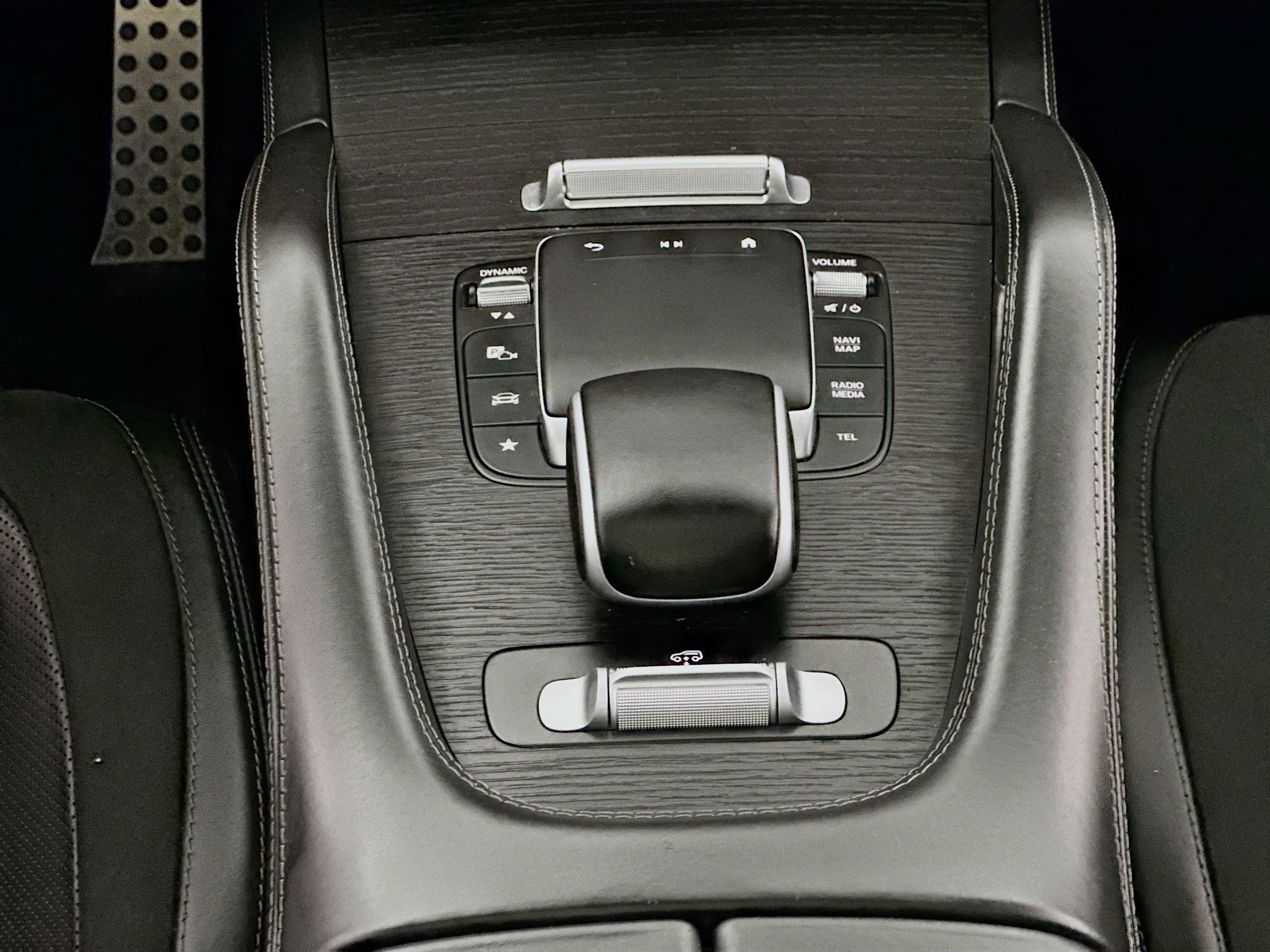 
								2024 Mercedes-Benz GLS 63 AMG full									