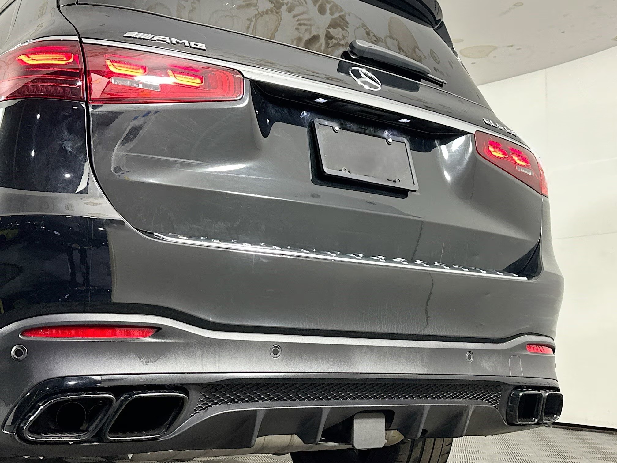 
								2024 Mercedes-Benz GLS 63 AMG full									