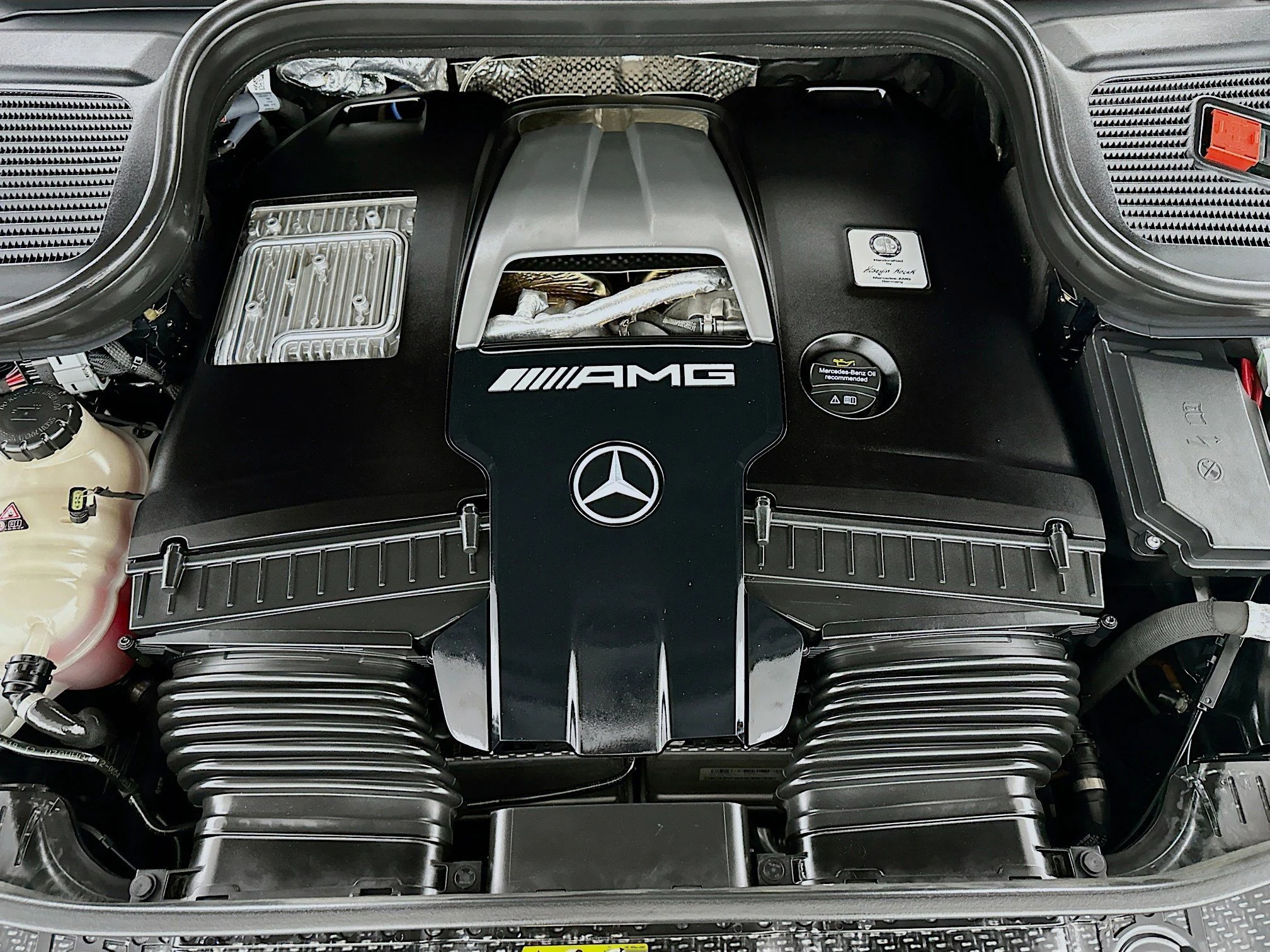 
								2024 Mercedes-Benz GLS 63 AMG full									