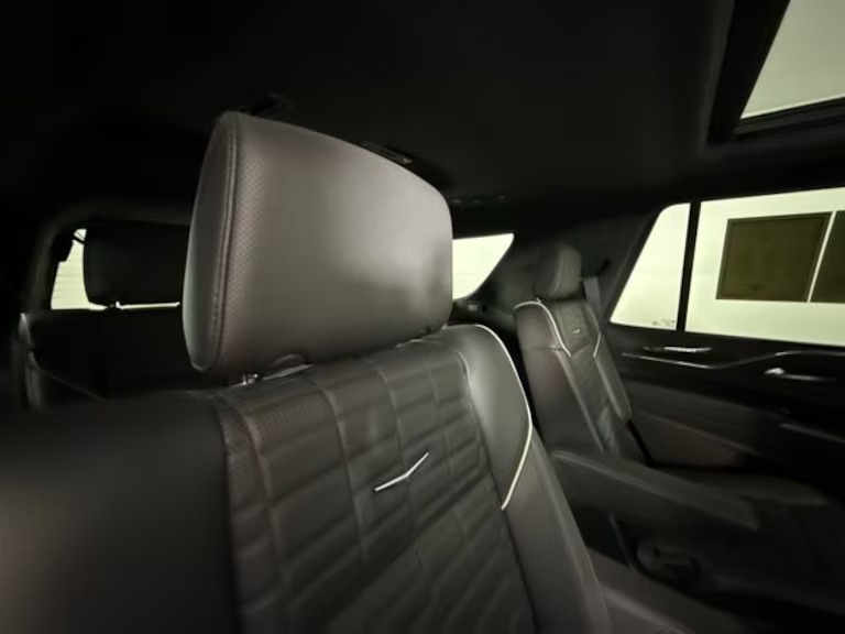 
								2024 Cadillac Escalade Premium Luxury Platinum full									