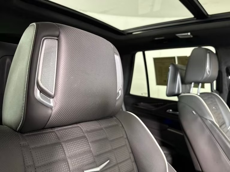 
								2024 Cadillac Escalade Premium Luxury Platinum full									