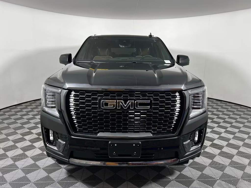
								2024 GMC Yukon XL DENALI Ultimate full									